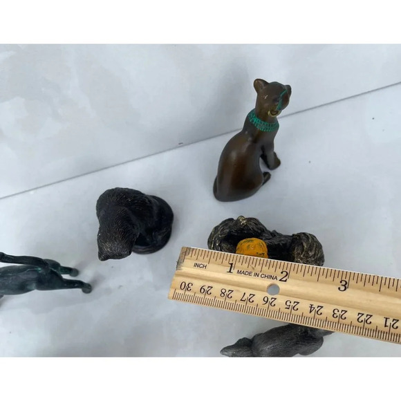 Lot of 7 Collection of Cat Figurines Statue Animals Hand Carved Decor - Picture 11 of 16